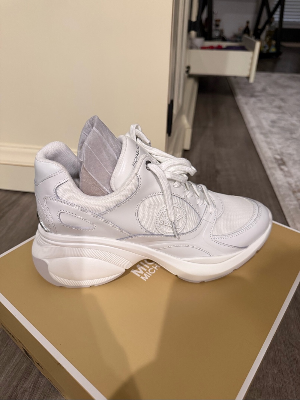 NIB Michael Kors Sneakers